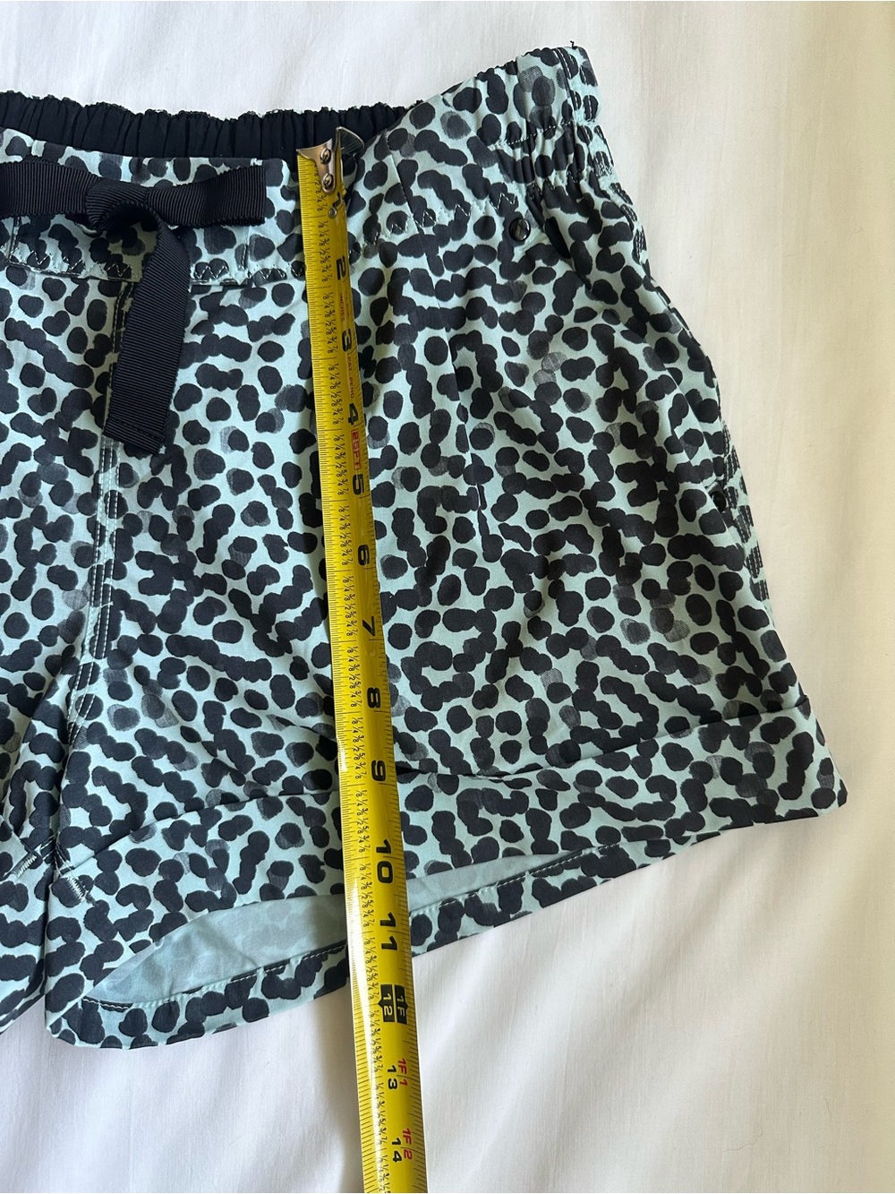 Lululemon Spring Break Away 3” Mint Green with Black Dot Print Drawstring Shorts - Picture 5 of 14